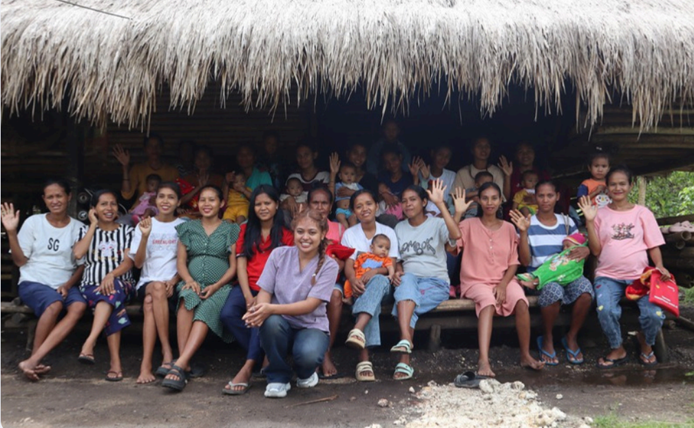 sumba-smiles-foundation-thefamilyproject (1)