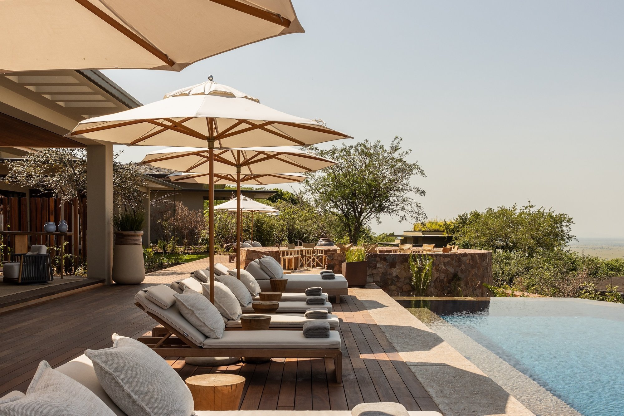 singita-elela-botswana-familienluxusreisen-thefamilyproject-pool