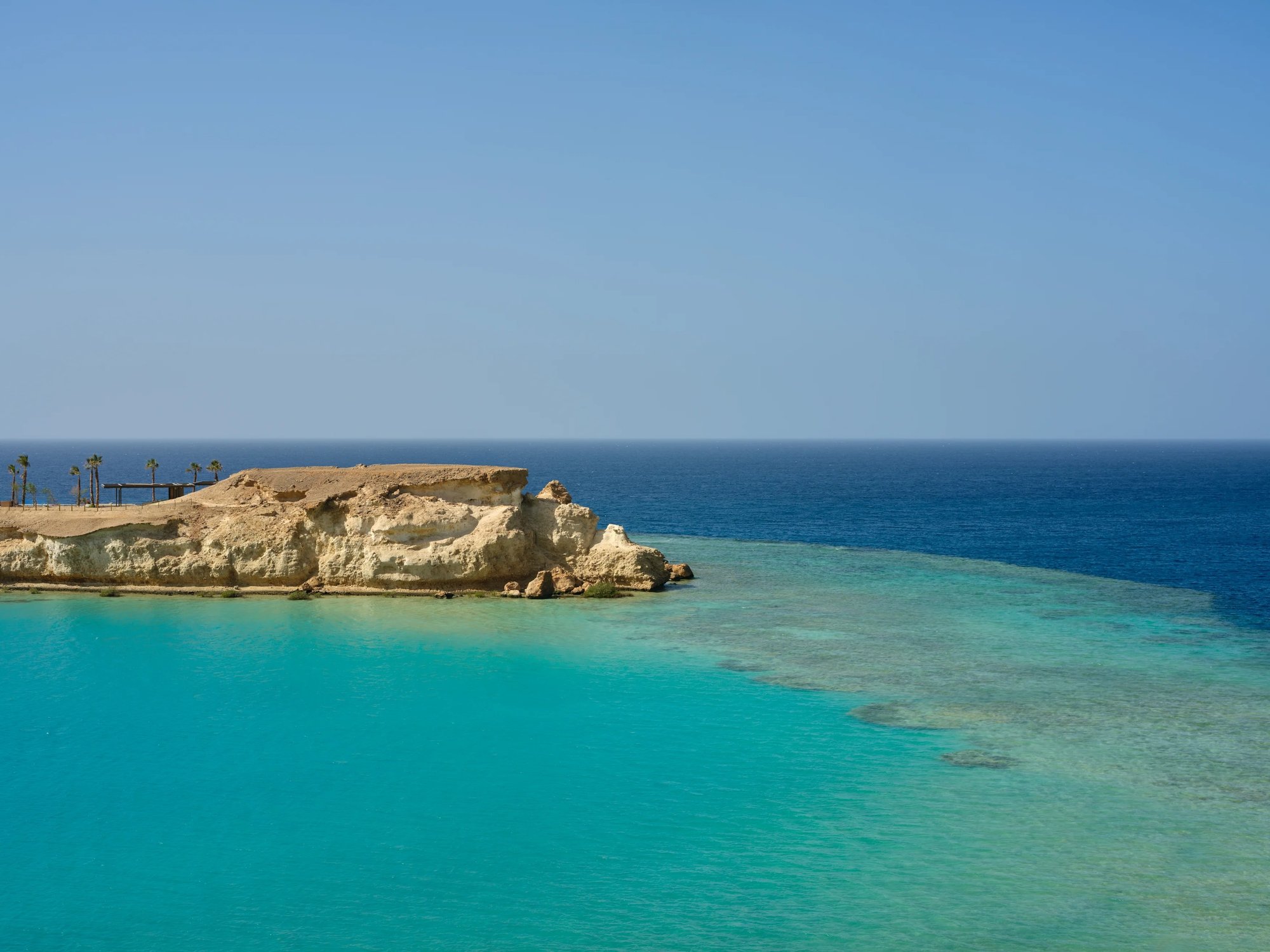 sixsensesamaala-familienluxusreisen-thefamilyproject-lagoon