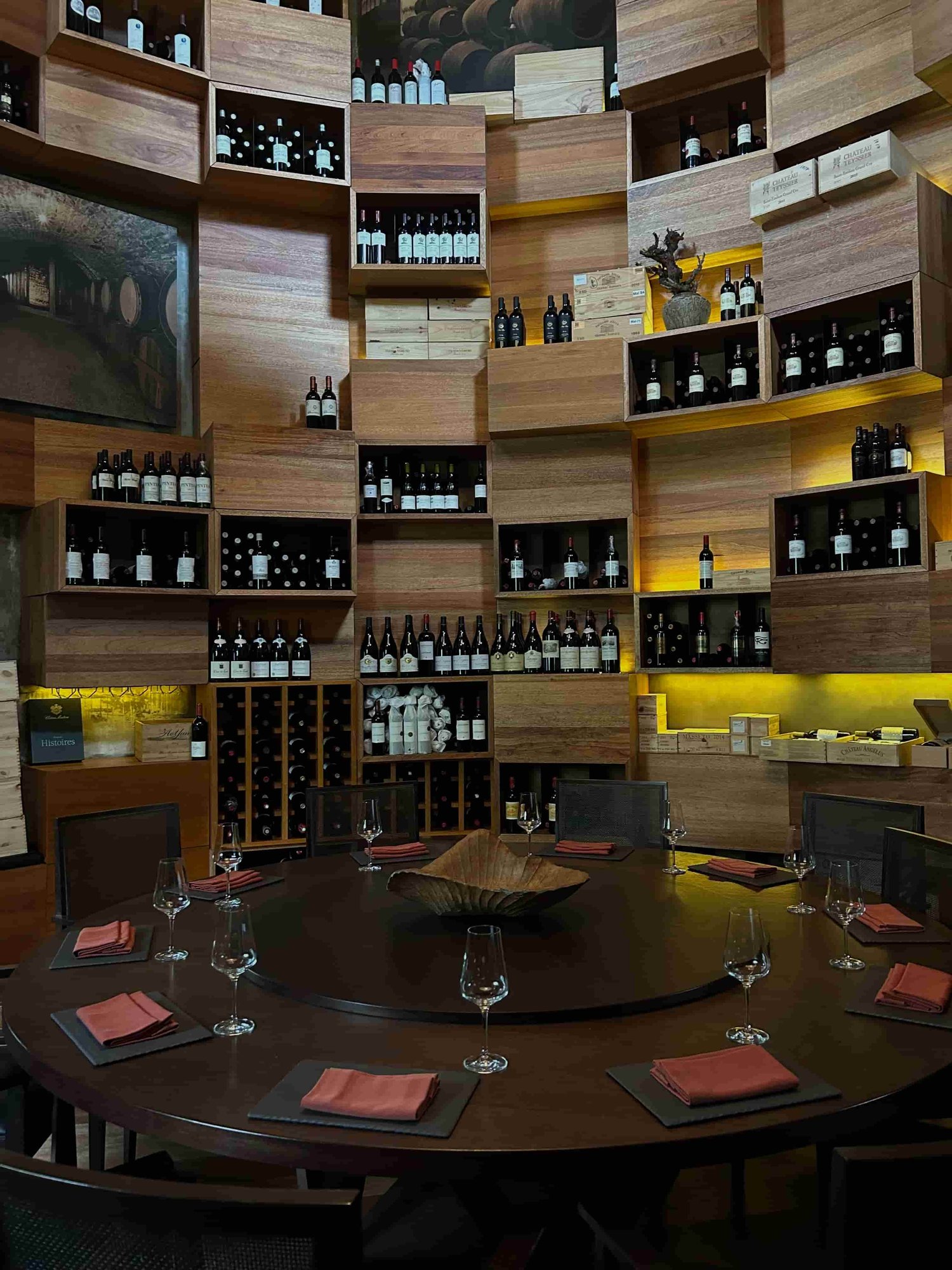 Wine Cellar im Tavaru