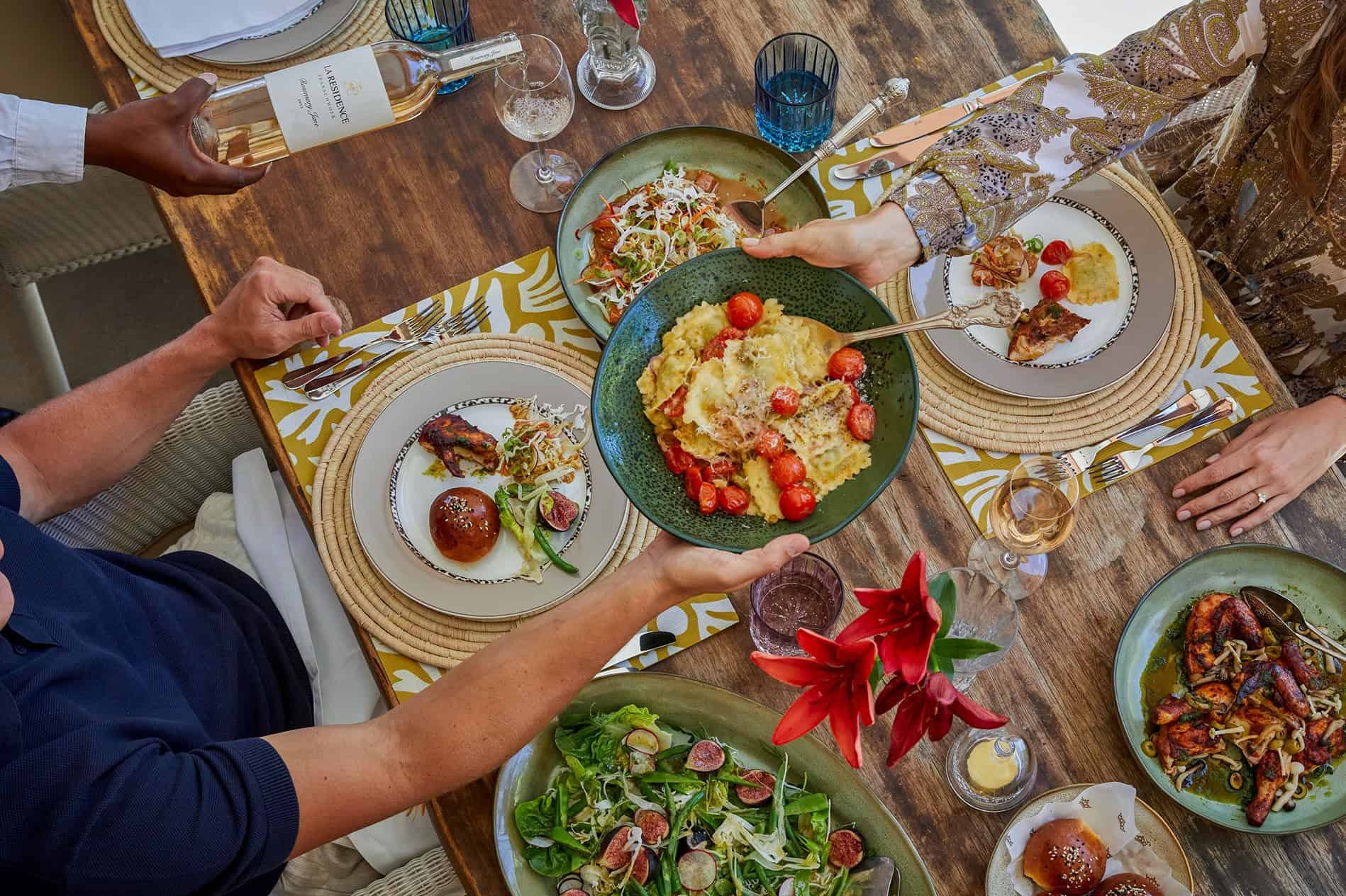 franschhoek-house-suedafrika-winelands-familienluxusreisen-thefamilyproject-lunch