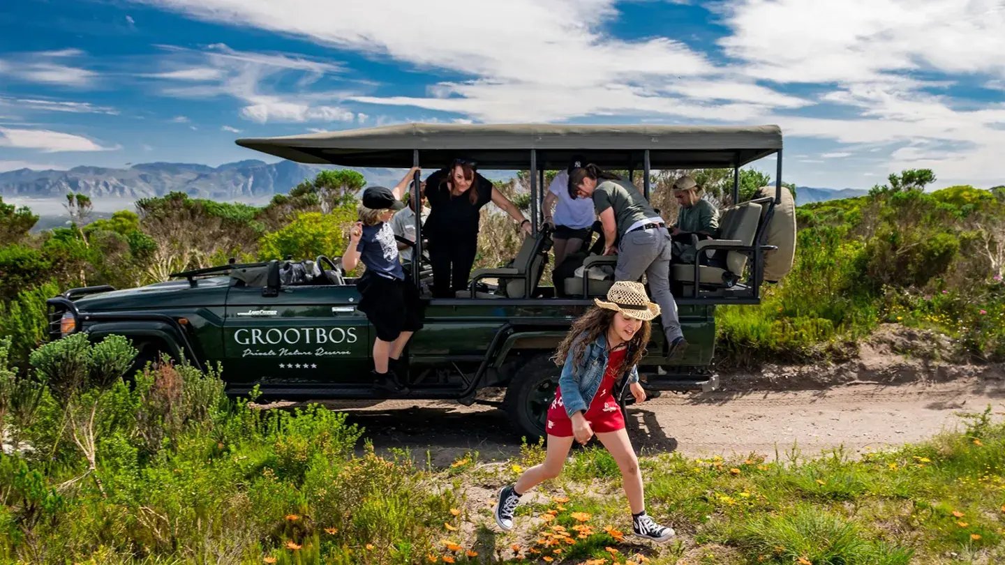 grootbos-private-nature-reserve-afrika-familie-pirschfahrt