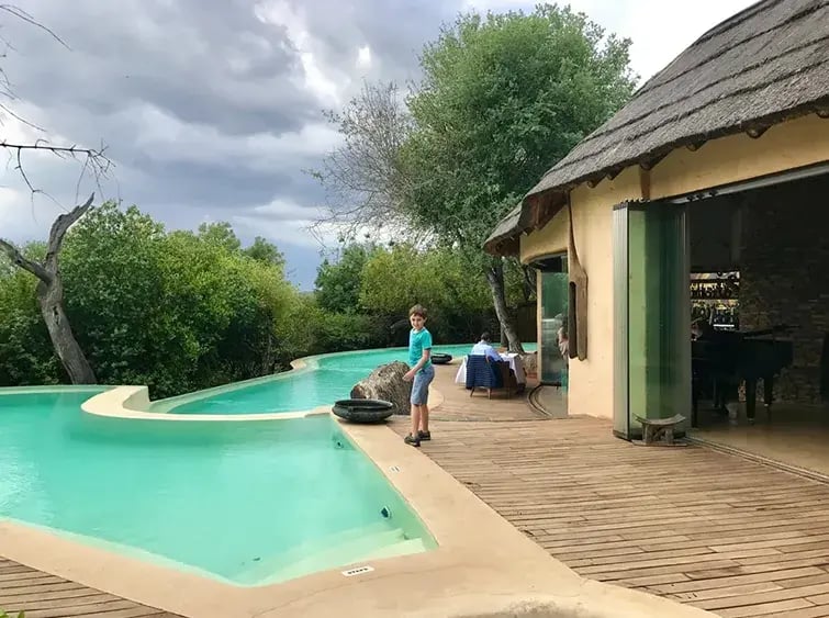 molori safari lodge madikwe sudafrika afrika exklusiv the family project privatbilder pool
