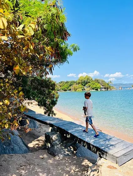 kaya mawa likoma island makawi afrika the family project familienreise familie kinder luxus privatbilder kind meer