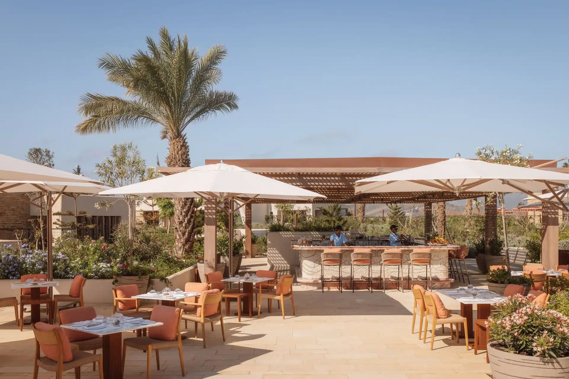 royal-mansour-tamuda-bay-marokko-familienluxusreise-thefamilyproject-restaurant-terrasse