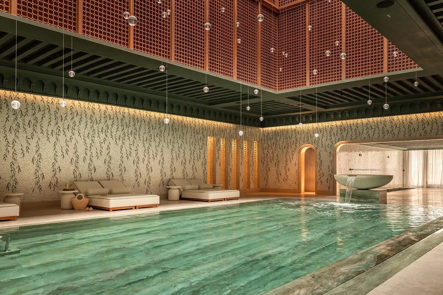 royal-mansour-tamuda-bay-marokko-familienluxusreise-thefamilyproject-spa-pool