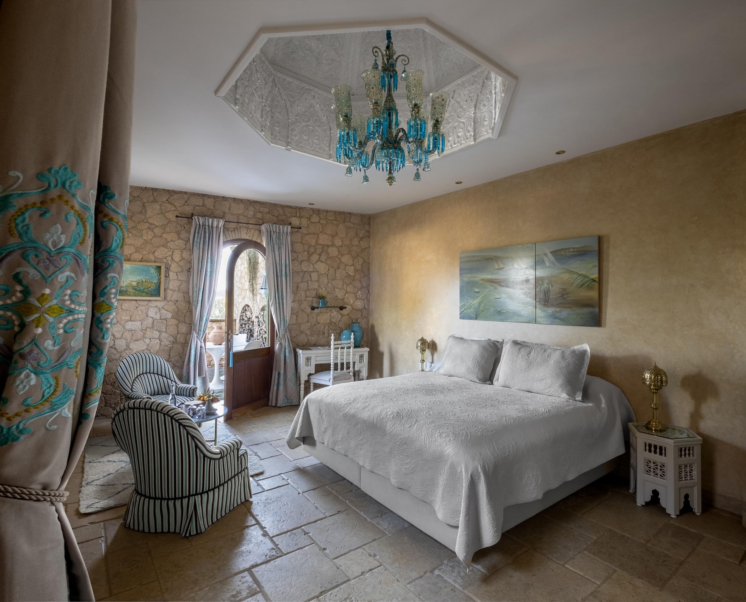 la-sultana-oualidia-marokko-familienluxusreise-thefamilyproject-schlafzimmer-bett