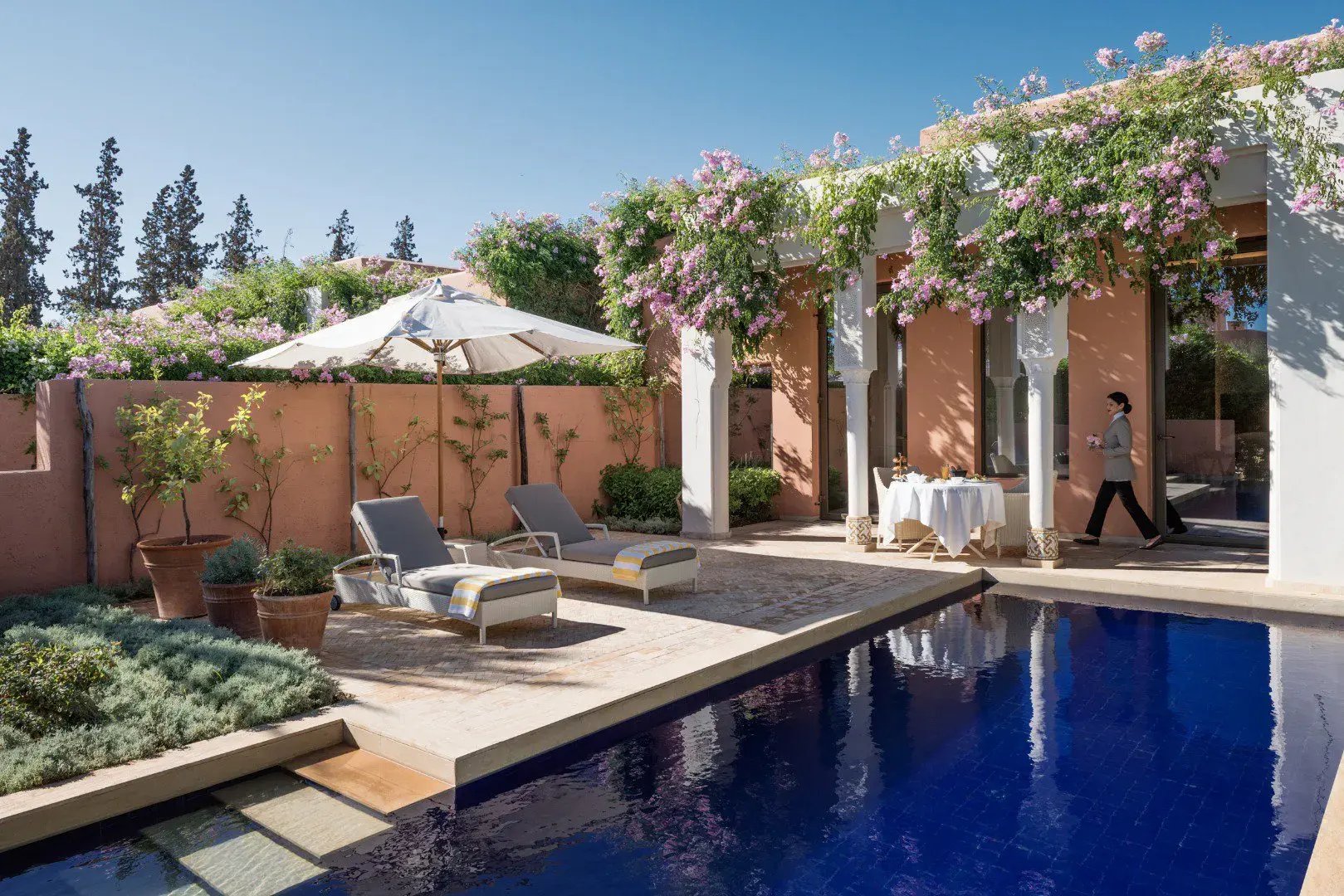 the-oberoi-marrakech-marrakech-marrakesch-marokko-afrika-pool-exklusiv-the-family-project-luxus-familie-kinder-reisen