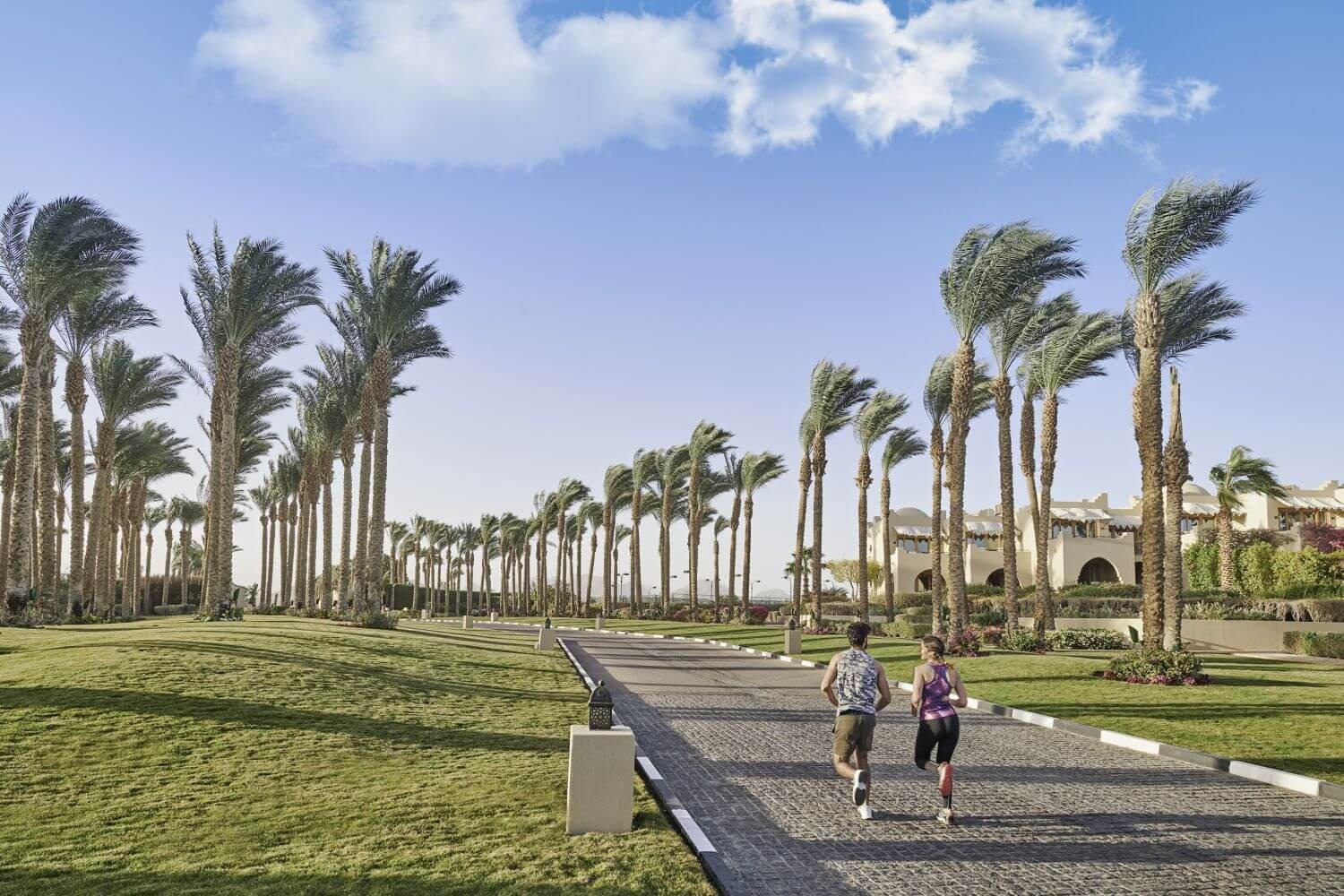 four-seasons-shram-el-sheikh-familienluxusreise-thefamilyproject-joggen