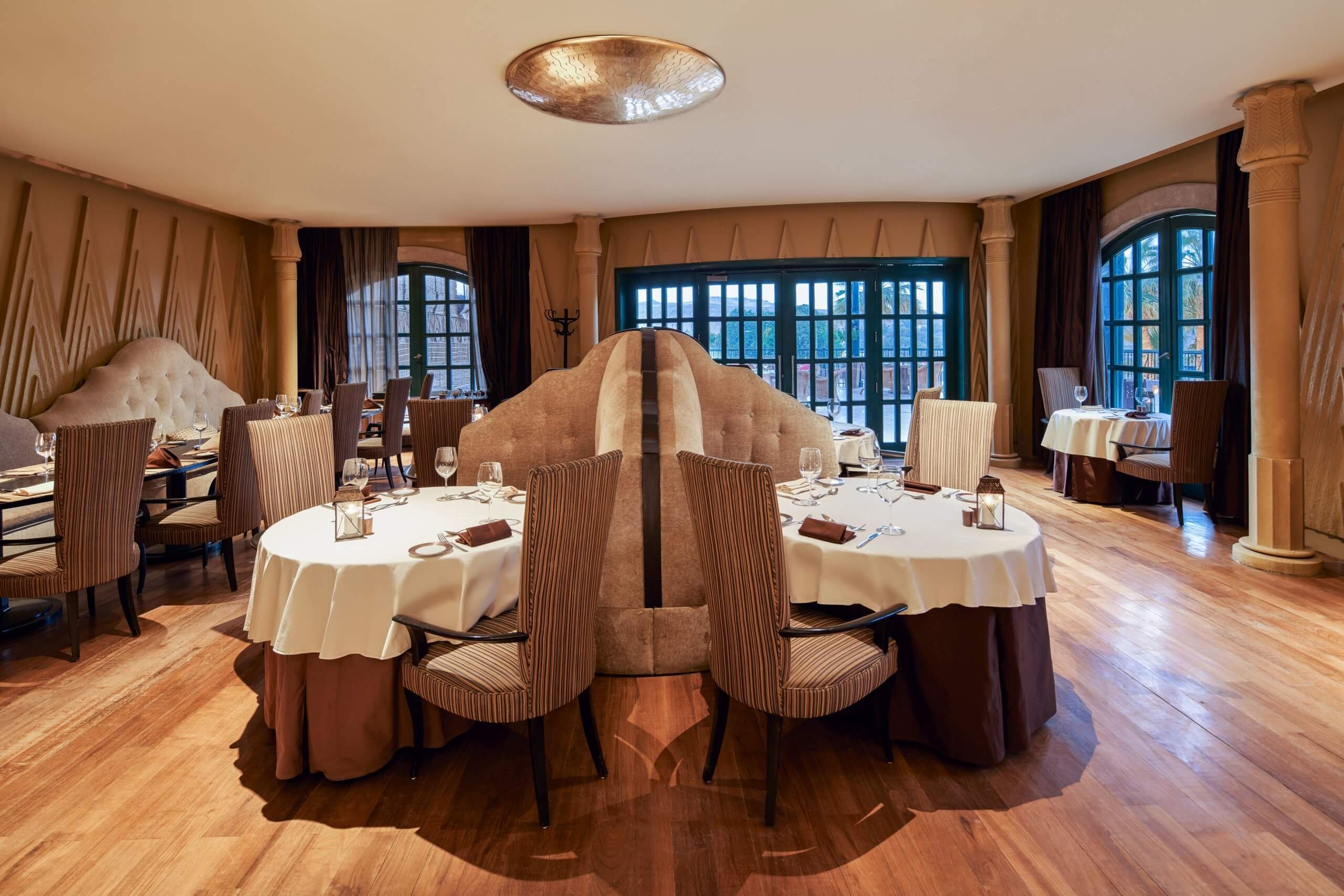 sofitel-legend-old-cataract-aegypten-familienluxusreise-thefamilyproject-dinner