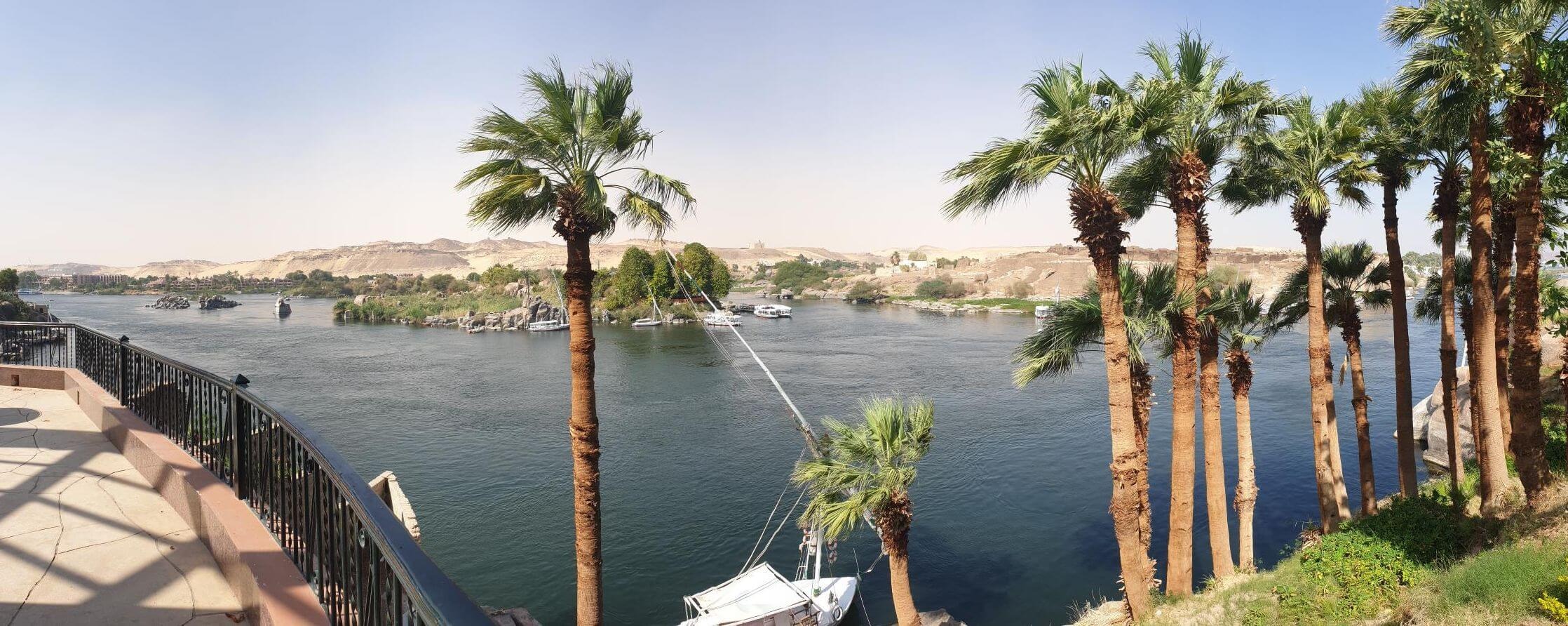 sofitel-legend-old-cataract-aegypten-familienluxusreise-thefamilyproject-palmen