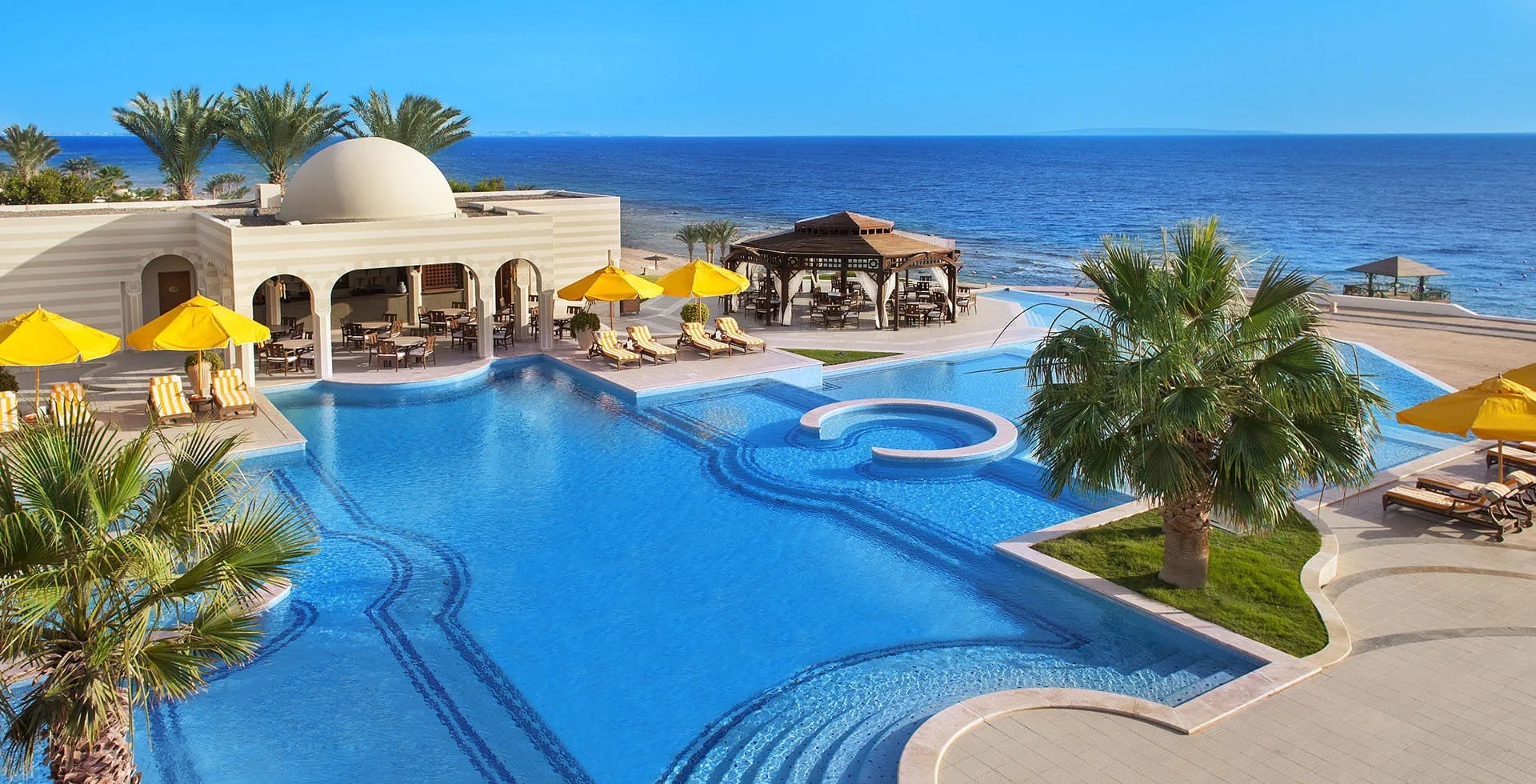 the-oberoi-sahl-hasheesh-aegypten-familienluxusreisen-thefamilyproject-pool-luftbild