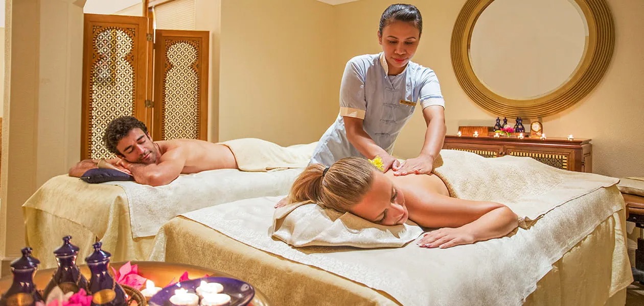 the-oberoi-sahl-hasheesh-aegypten-familienluxusreisen-thefamilyproject-spa-massage