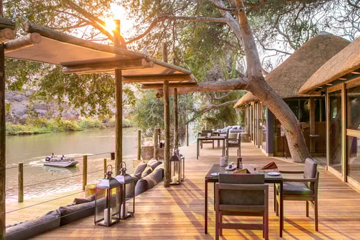 Serra-Cafema-Namibia-Familienluxusreisen-Terrasse-2