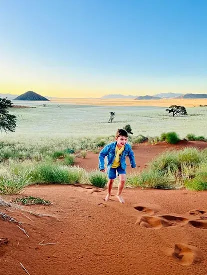 sonop lodge namib desert namibia afrika the family project privatbilder kind wuste