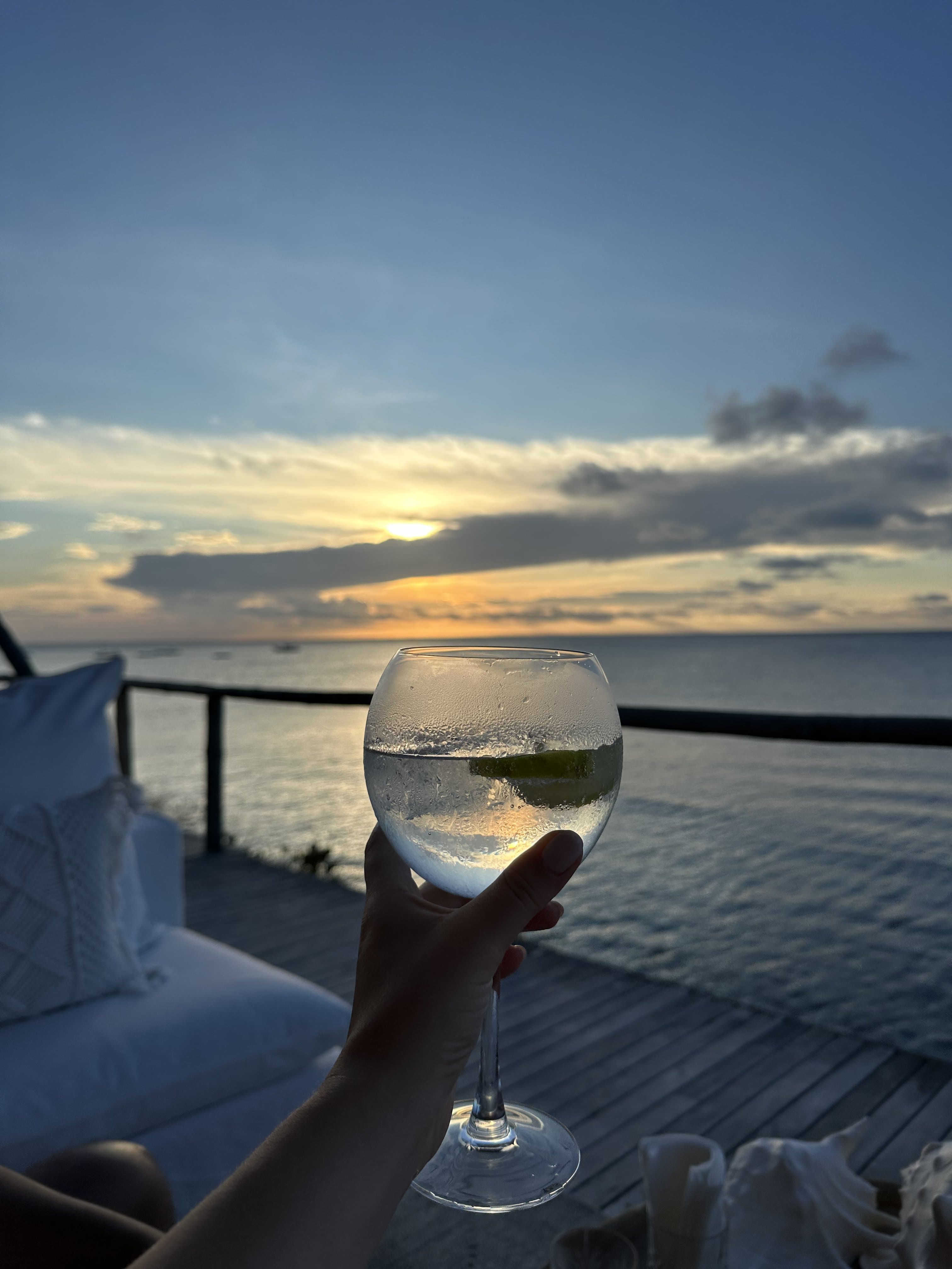 fanjove-island-isabella-familienluxusreisen-thefamilyproject-drink