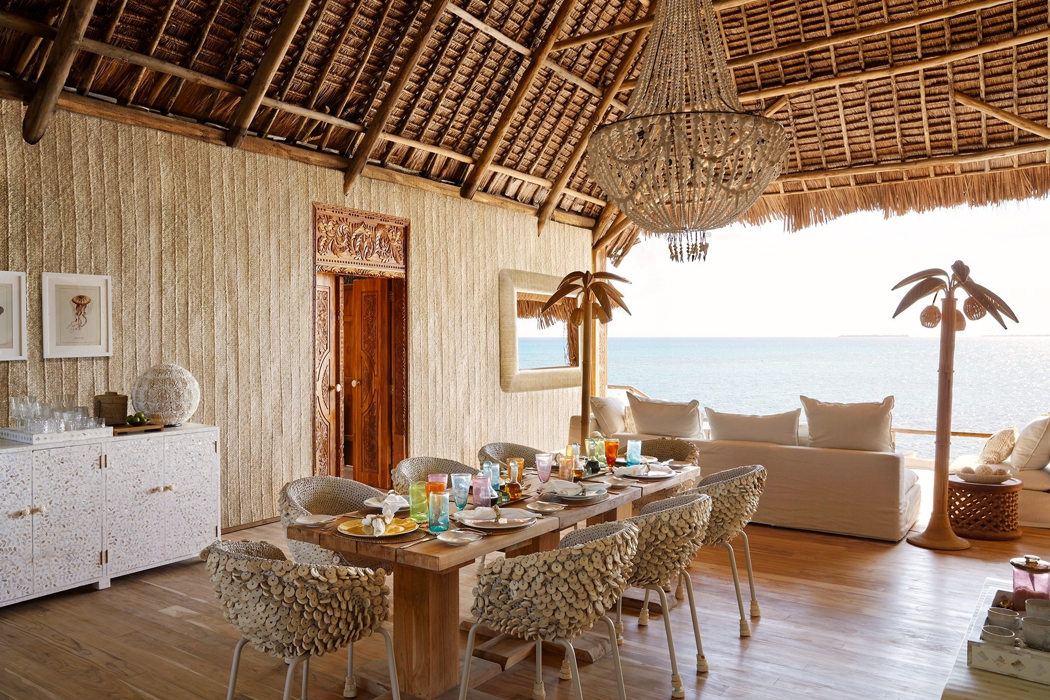 fanjove-private-island-tansania-familienluxusreisen-thefamilyproject-dining