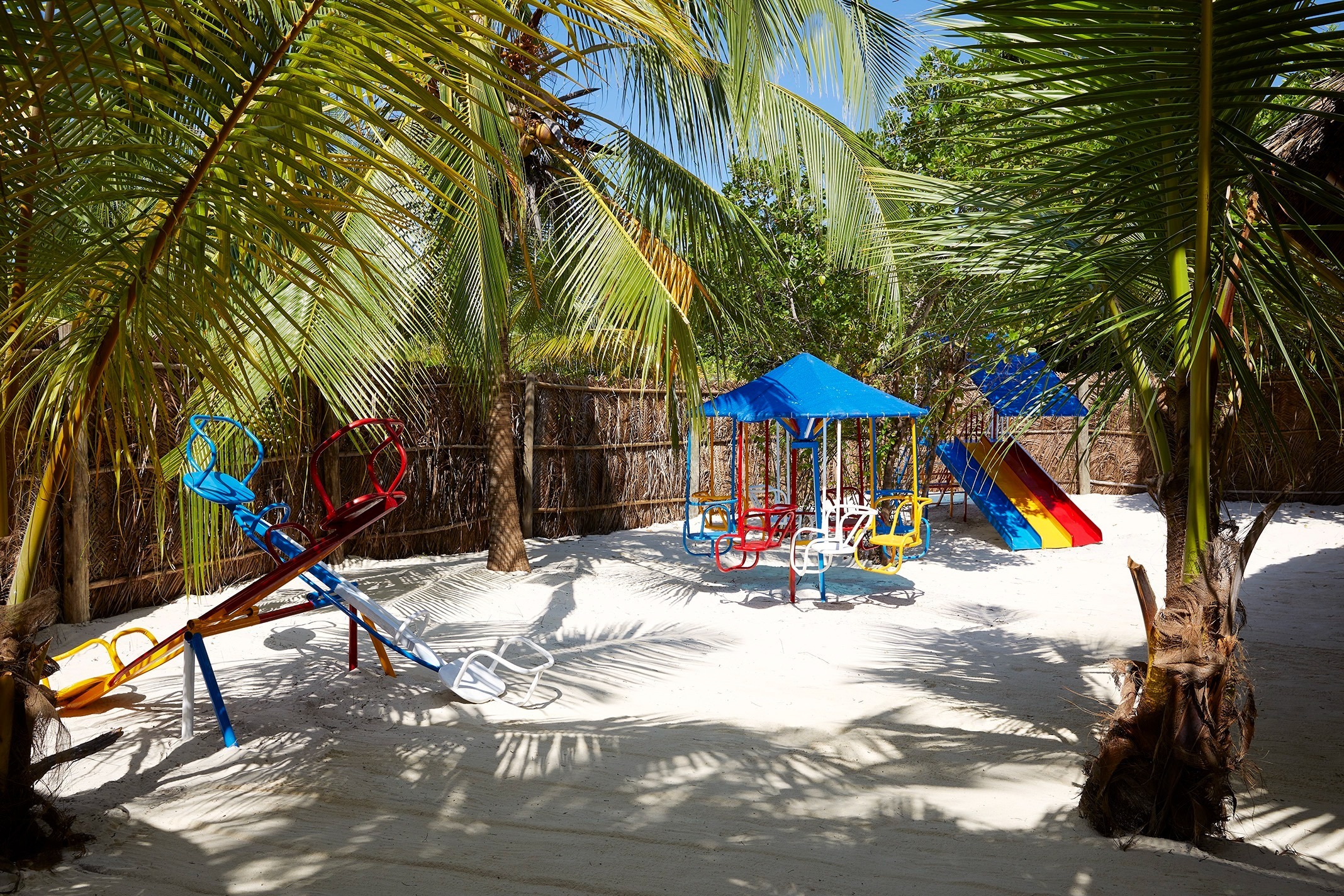 fanjove-private-island-tansania-familienluxusreisen-thefamilyproject-kids