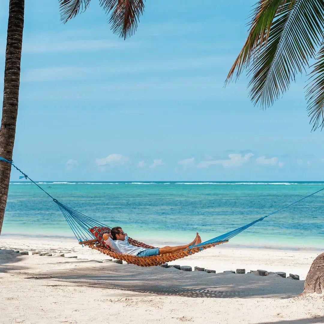 xanadu-tansania-zanzibar-sansibar-afrika-strand-hangematte-exklusiv-the-family-project-familie-kinder-reisen