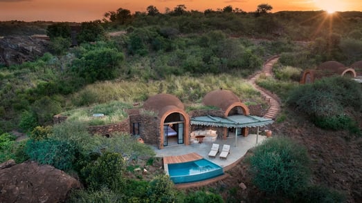 suyian lodge kenia familienluxusreise thefamilyproject suite umgebung