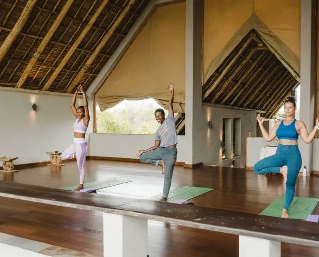 finch hattons kenia yoga