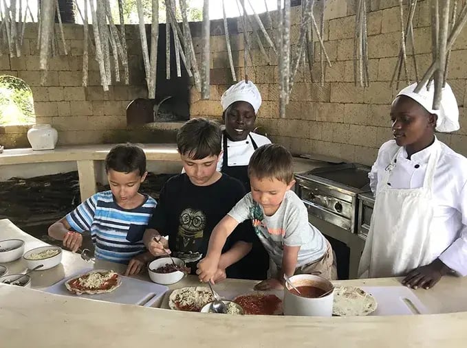 segerat retreat kenia luxusreise the family project familienreise kinder pizza backen