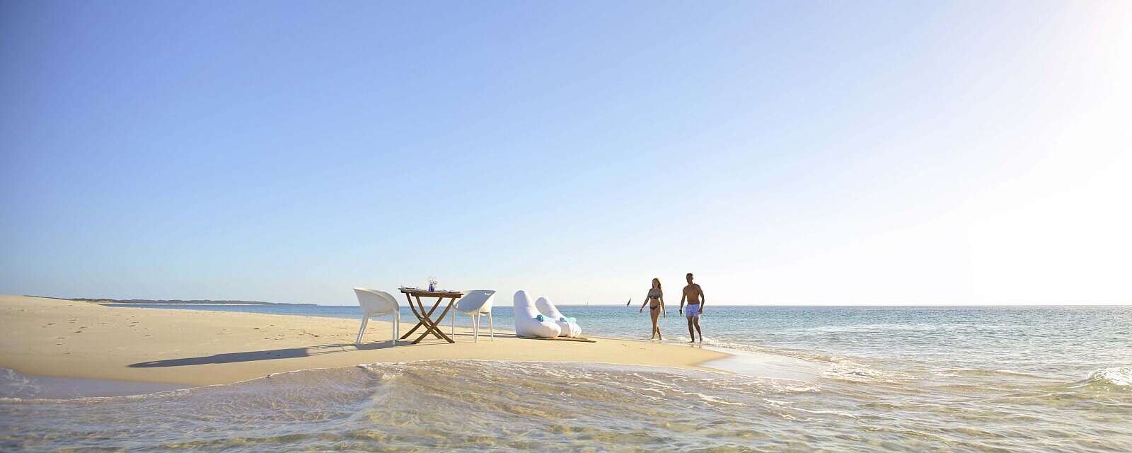 Azura-Benguerra-Beach-Picknick