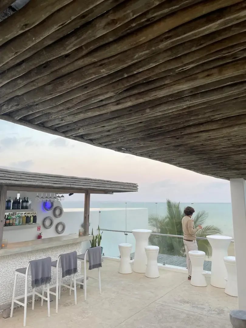 santorini mosambik dachterasse bar