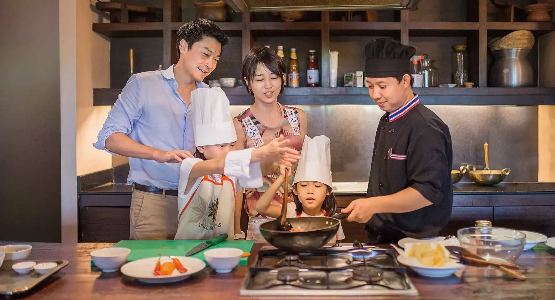 anantaragoldentriangleelephantcamp kochen
