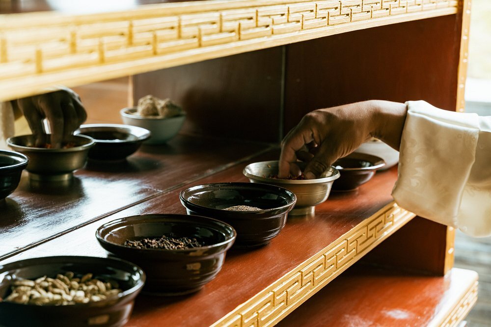 shinta-mani-mustang-nepal-familienluxusreisen-thefamilyproject-kochen