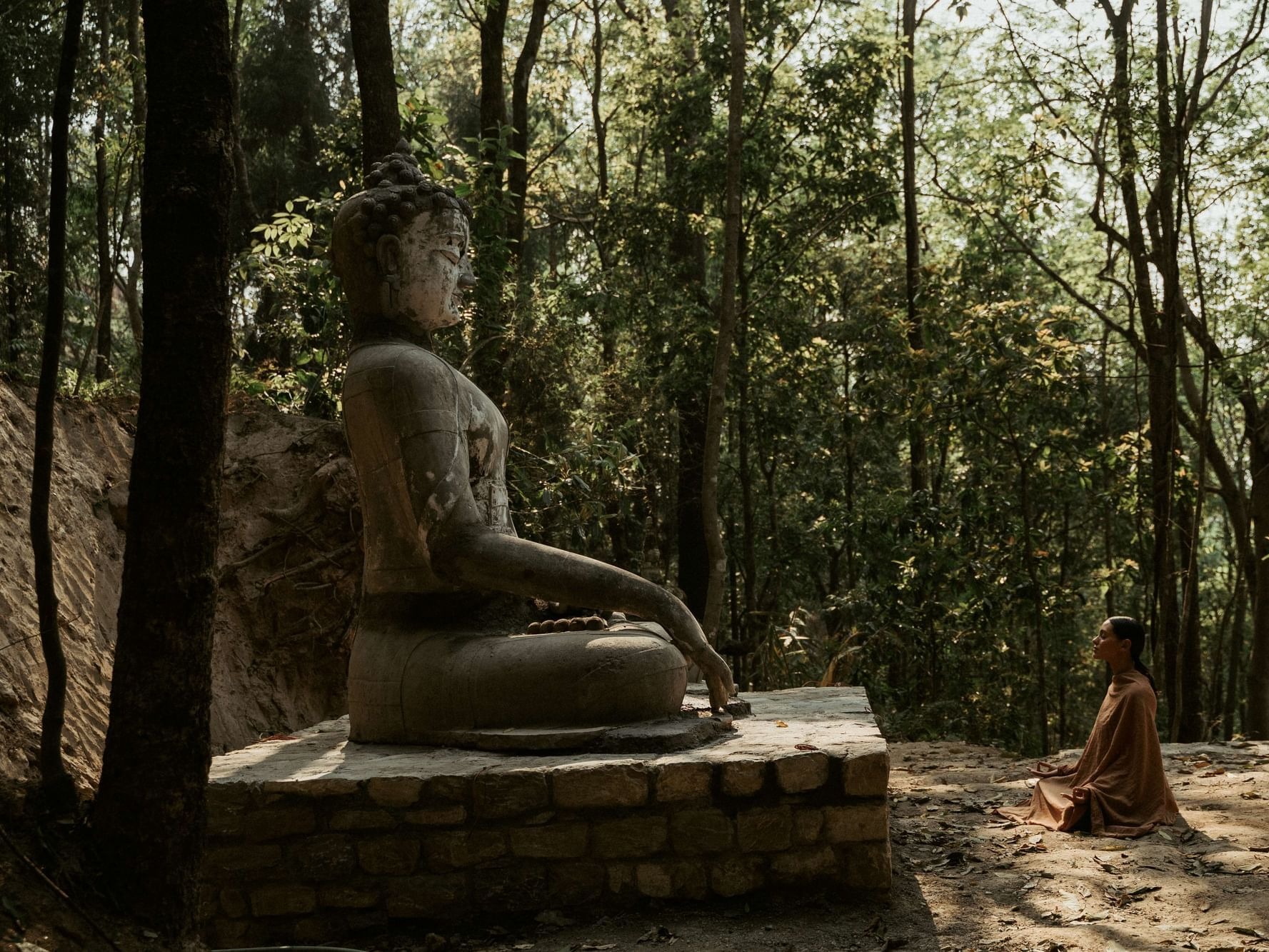 the-dwarikas-nepal-familienluxusreisen-thefamilyproject-buddha