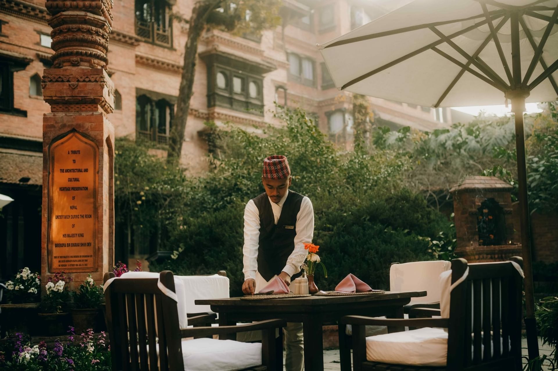 the-dwarikas-nepal-familienluxusreisen-thefamilyproject-service