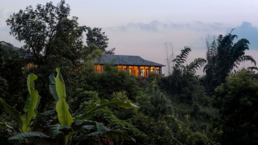 tiger-mountain-pokhara-lodge-familienluxusreisen-thefamilyproject-