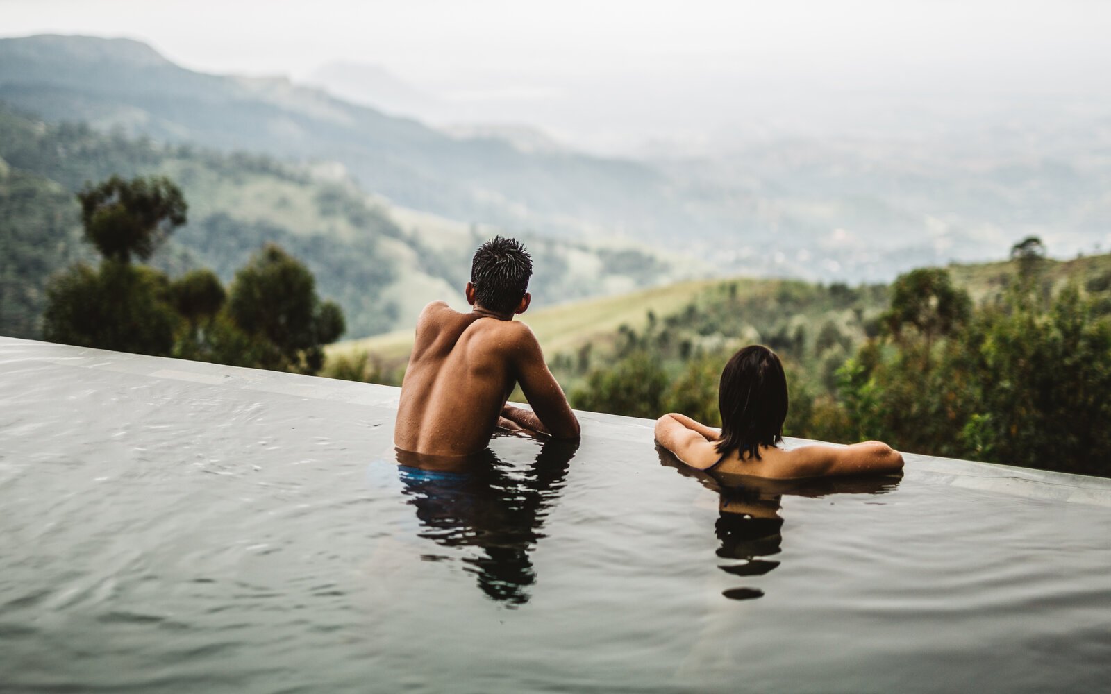 thotalagala-sri-lanka-familienluxusreisen-thefamilyproject-infinity-pool