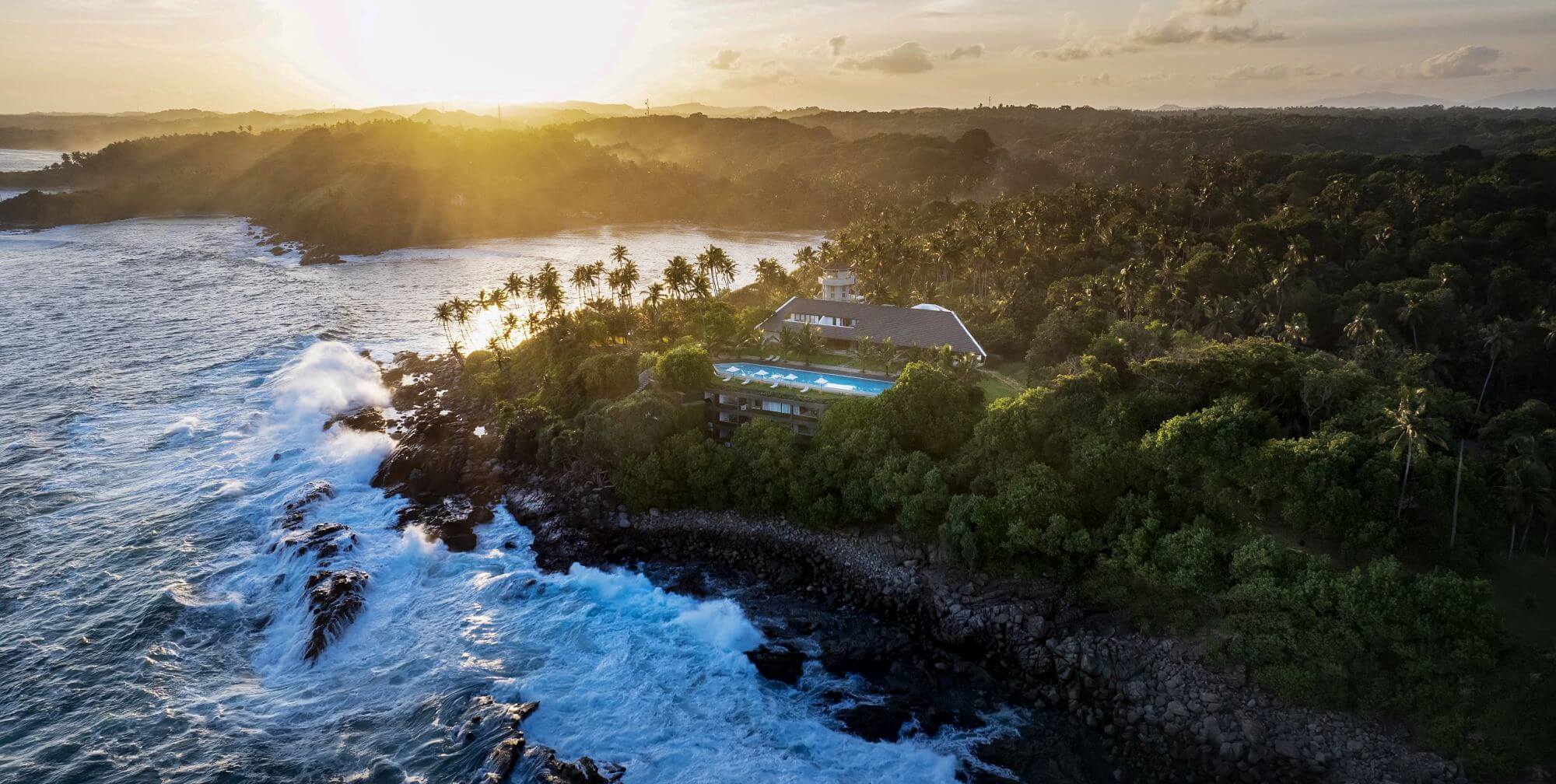 uga-prava-tangalle-srilanka-familienluxusreisen-thefamilyproject-aerial