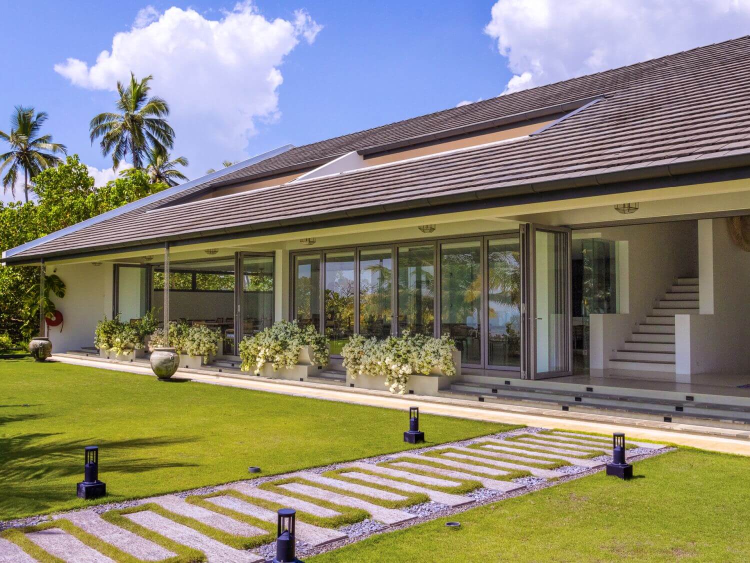 uga-prava-tangalle-srilanka-familienluxusreisen-thefamilyproject-lobby