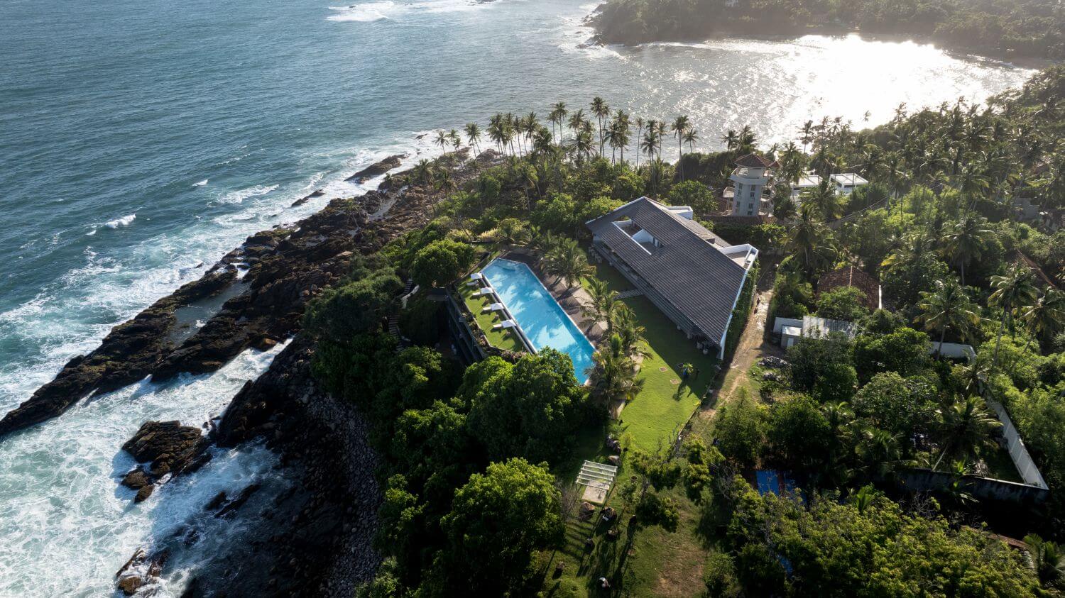 uga-prava-tangalle-srilanka-familienluxusreisen-thefamilyproject-oben
