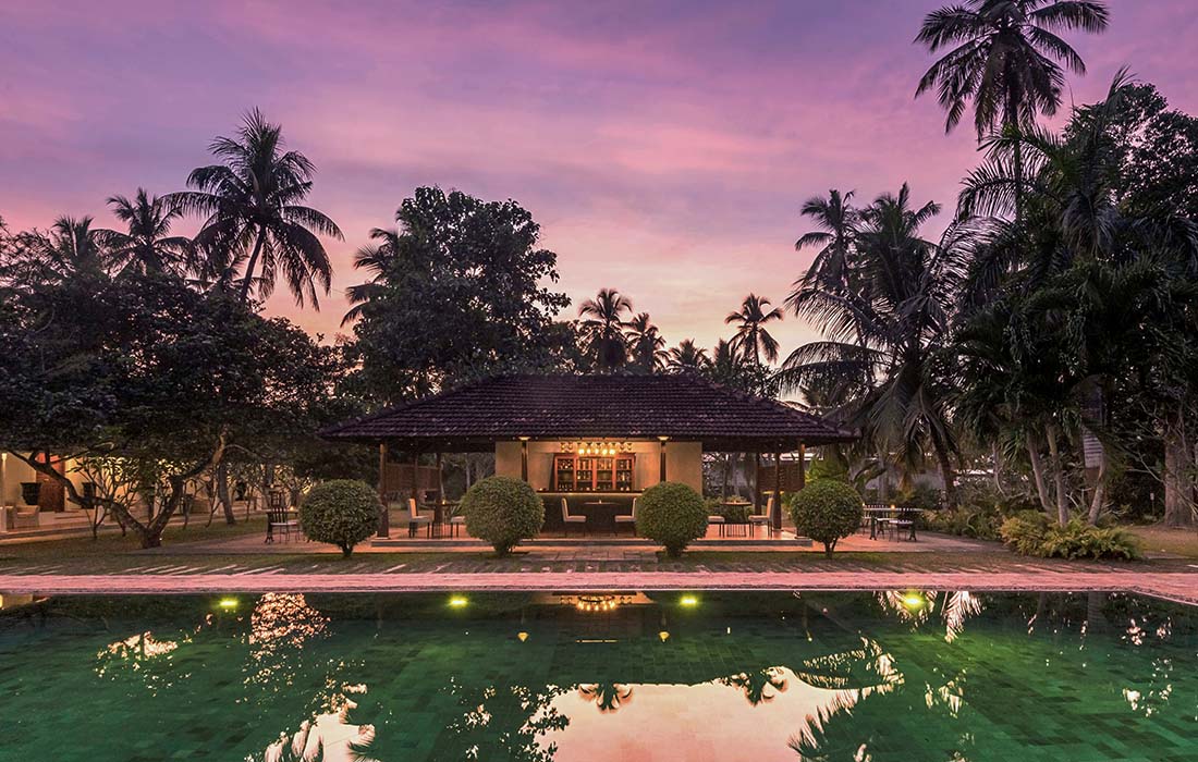 uga-riva-colombo-srilanka-familienluxusreisen-thefamilyproject-garden-dining