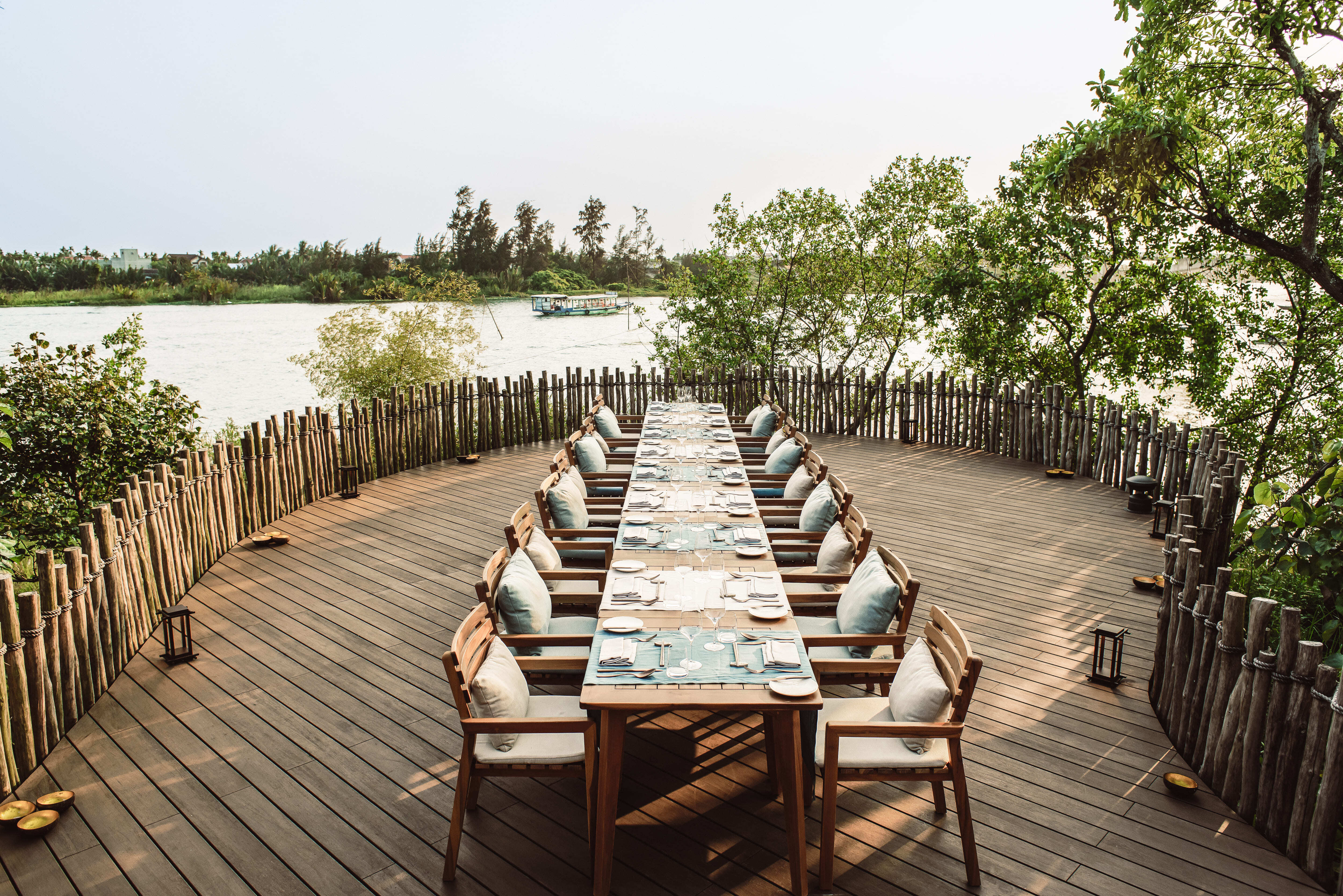 namia-vietnam-familienluxusreise-thefamilyproject-the-fisherman-terrasse