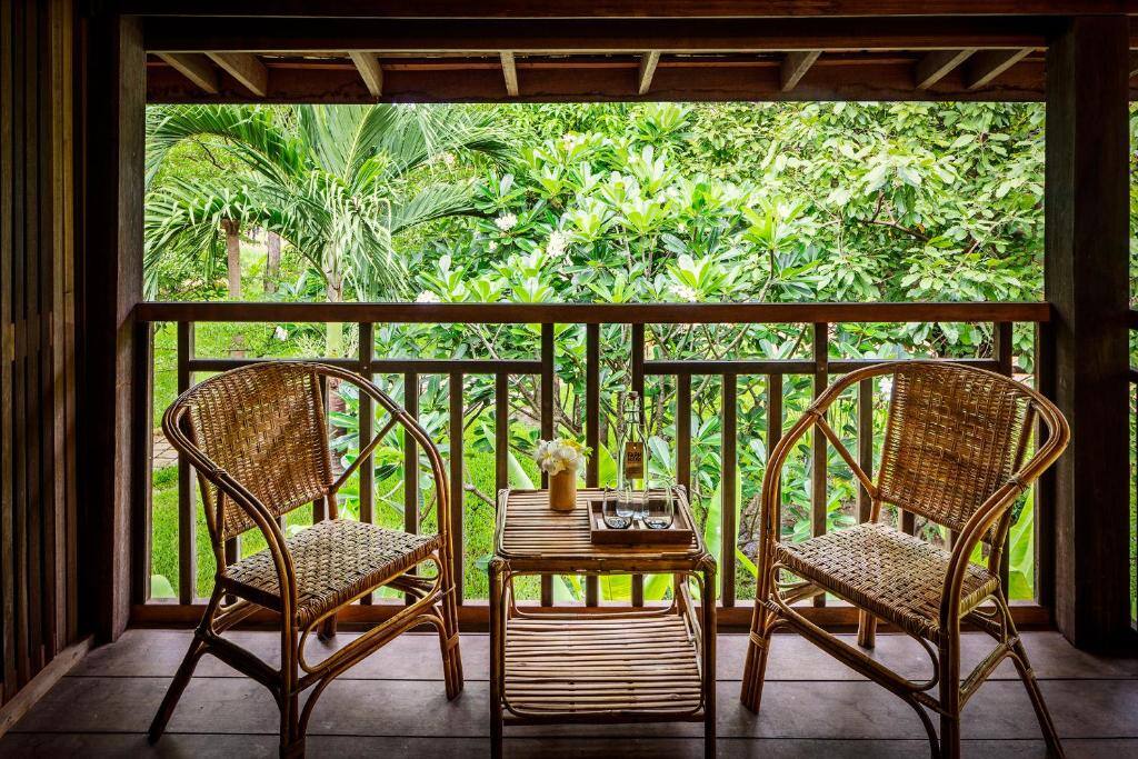 Farmhouse Resort & Spa Smiling Gecko Familienluxusreisen TheFamilyProject Balkon