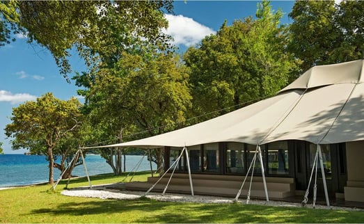 1 asien amanwana the family project luxus urlaub zelt strand meer natur ursprunglich