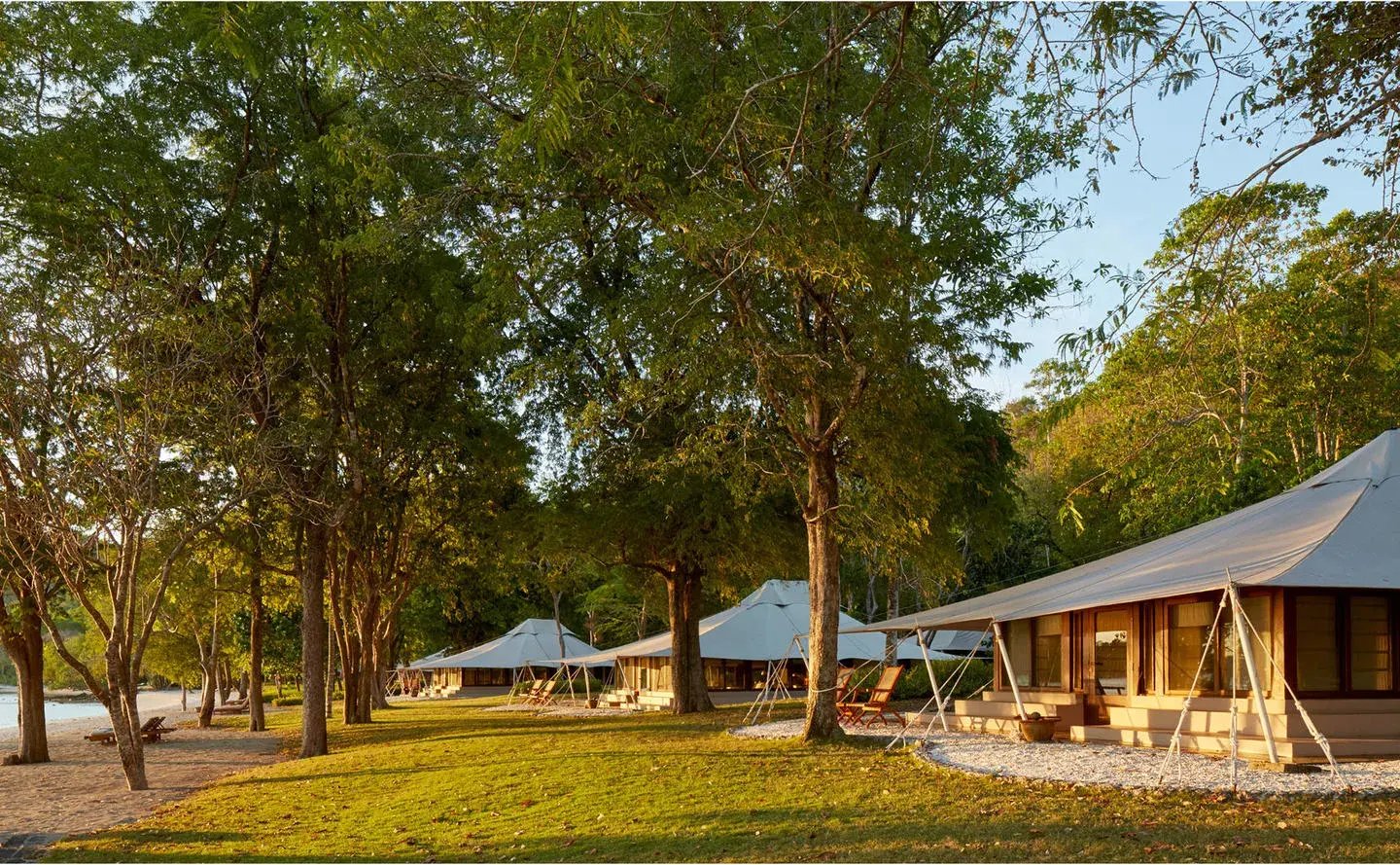 asien amanwana the family project luxus urlaub zelt strand meer natur ursprunglich 4