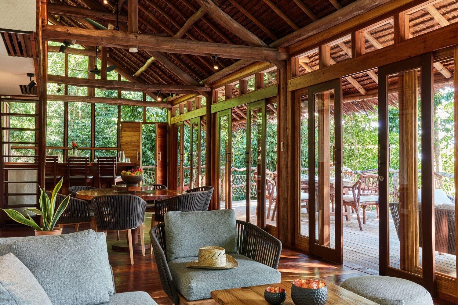 Bawah-Reserve-Jungle-Lodge-familienluxusreise
