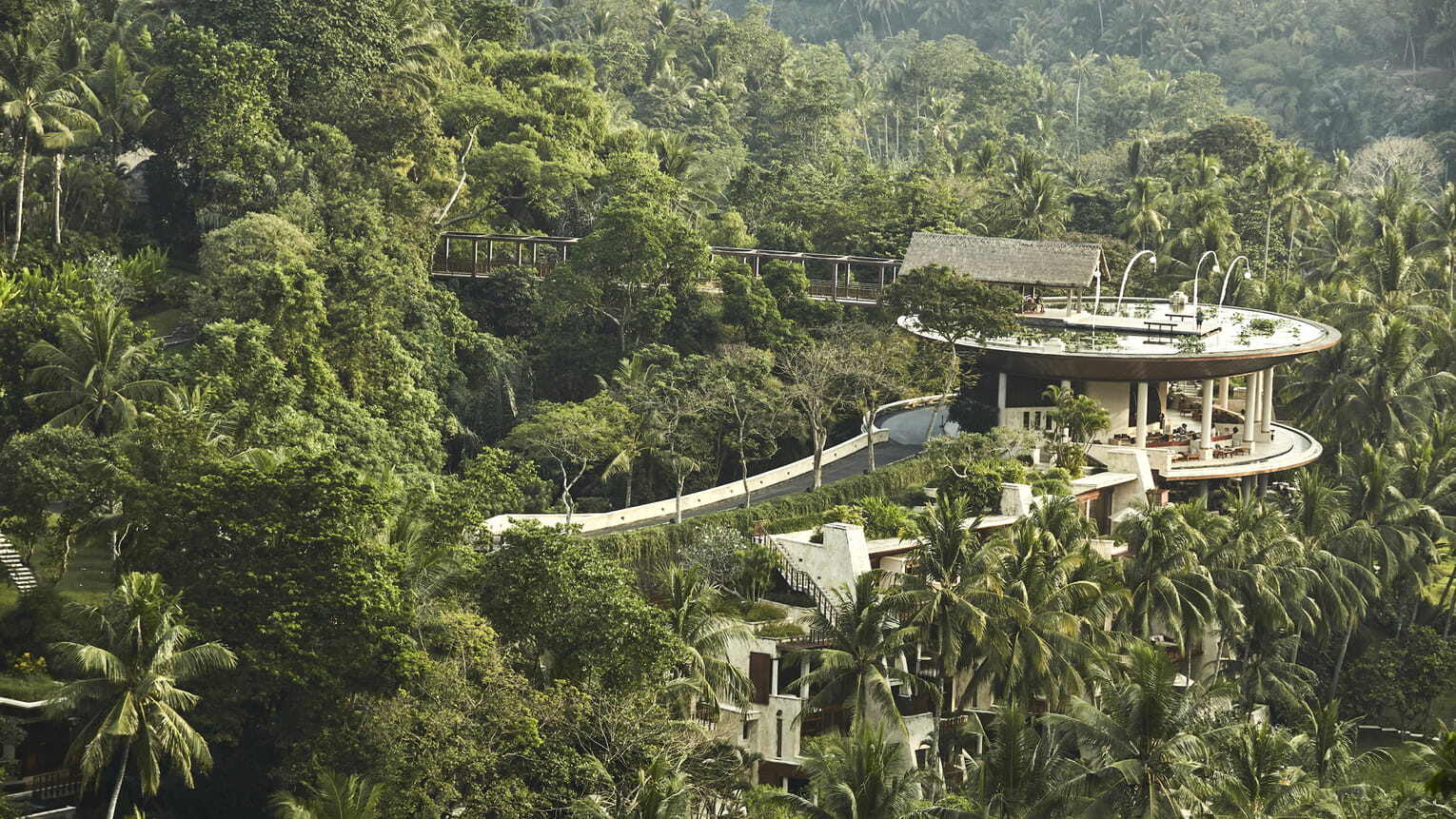 Four-seasons-resort-at-sayan-familienluxusreise (11)