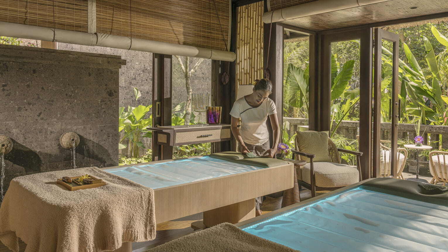 Four-seasons-resort-at-sayan-familienluxusreise (17)