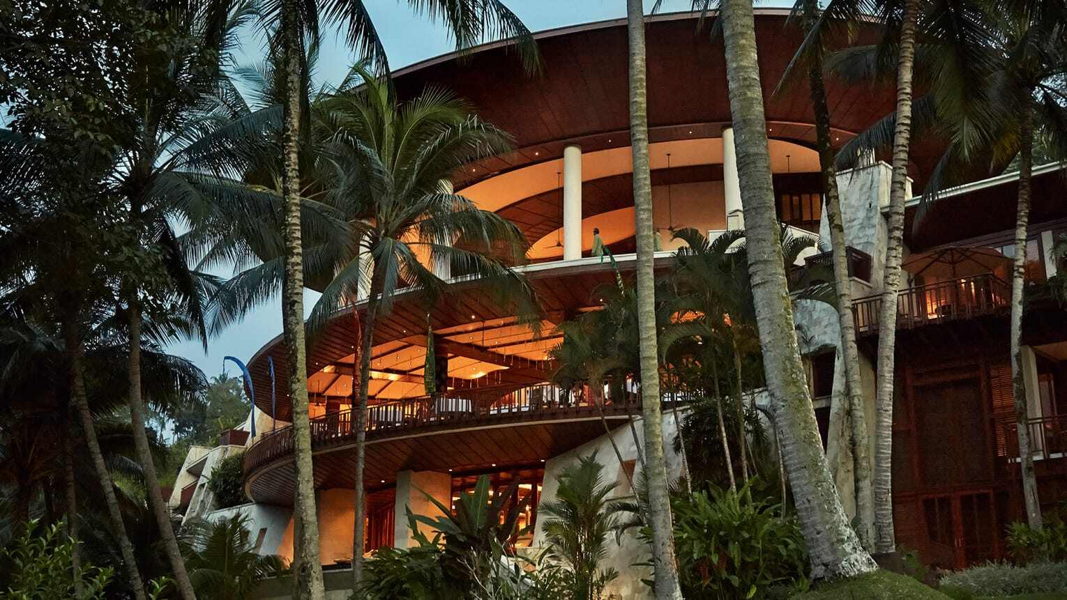 Four-seasons-resort-at-sayan-familienluxusreise (4)