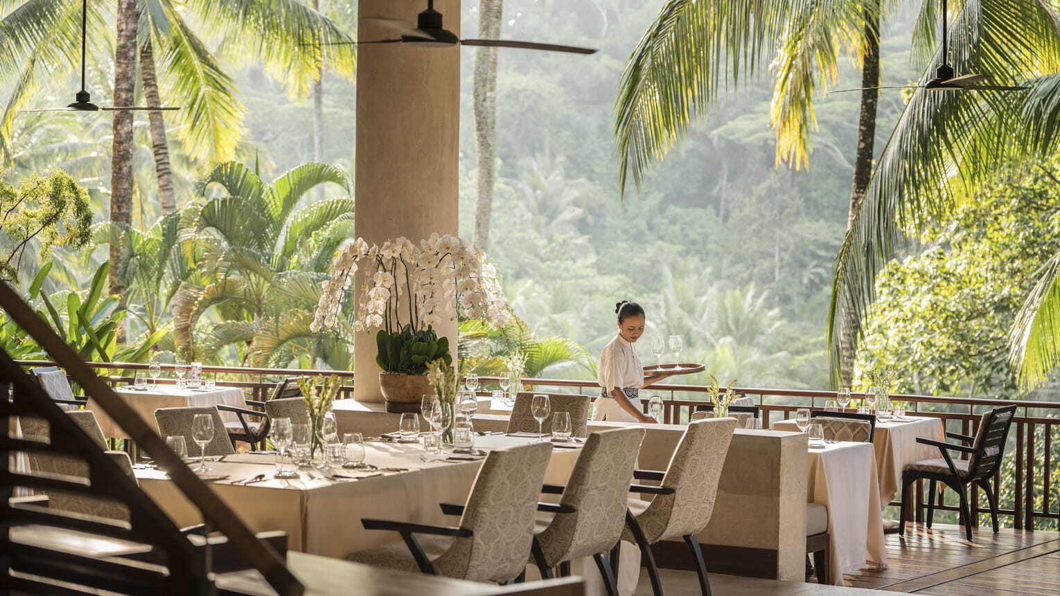 Four-seasons-resort-at-sayan-familienluxusreise (8)