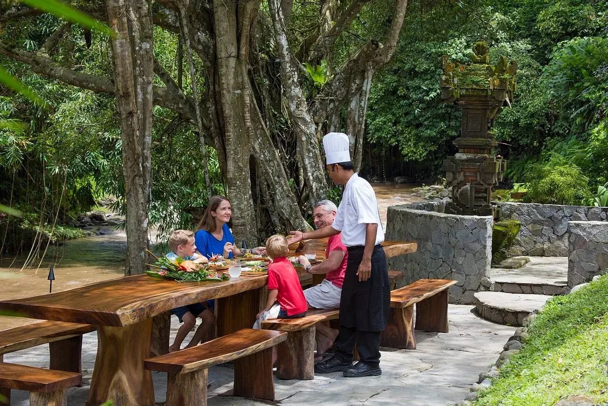 four seasons bali atsayan kochen