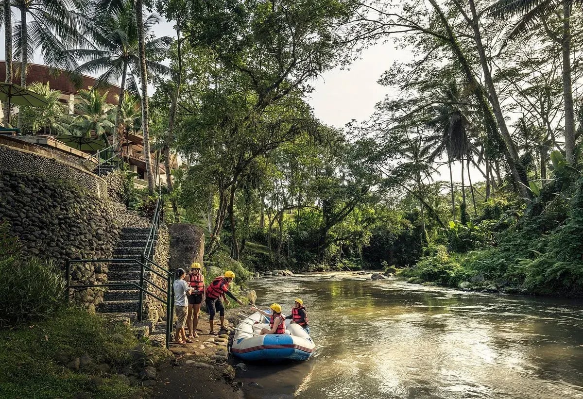 four seasons bali atsayan rafting