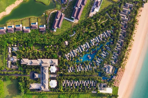 1 asien bali st regis bali strand urlaub meer luxus the family project pool villa privat palmen uberblick